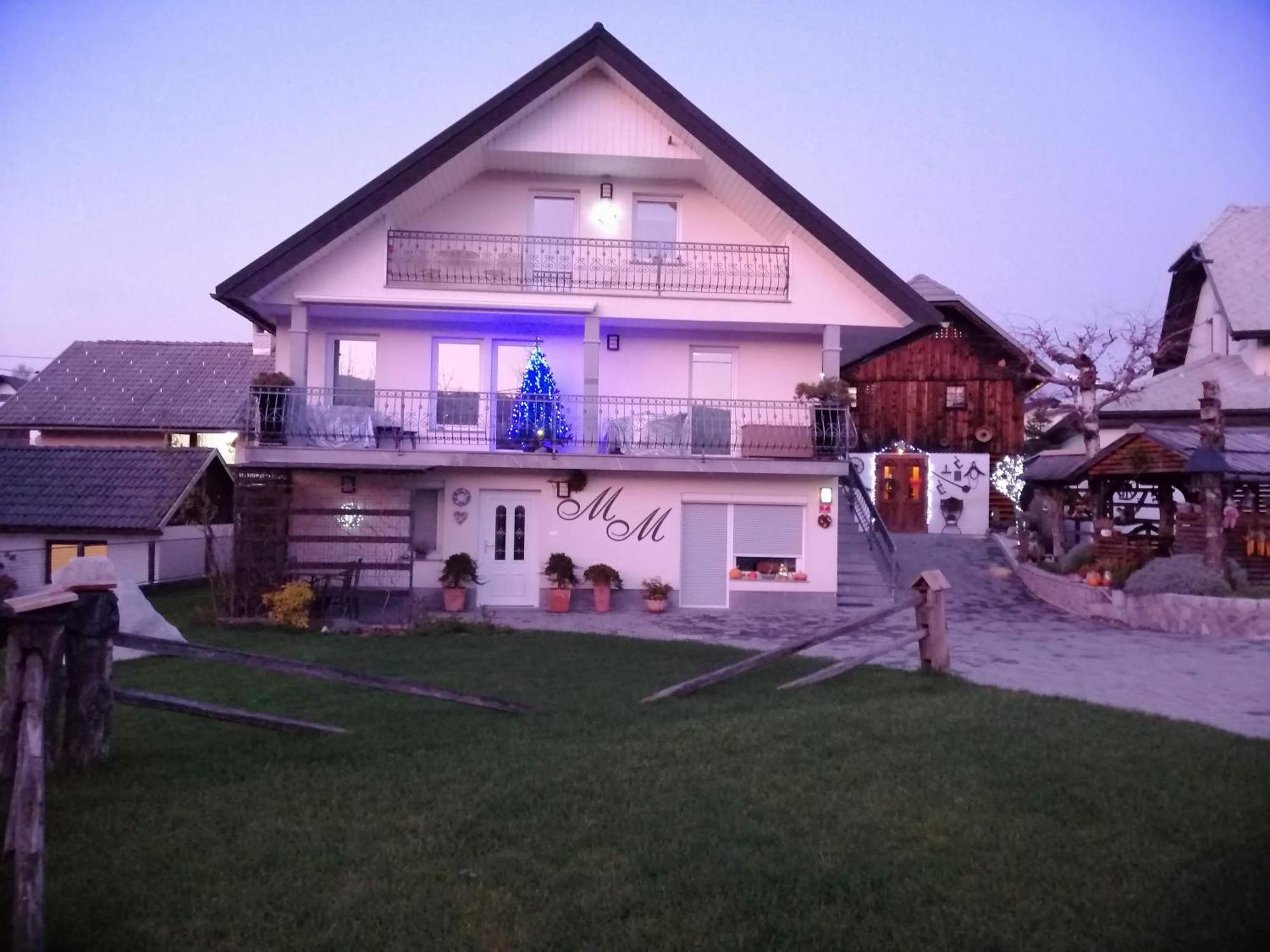 Barn House Mm Διαμέρισμα Μπλεντ Εξωτερικό φωτογραφία