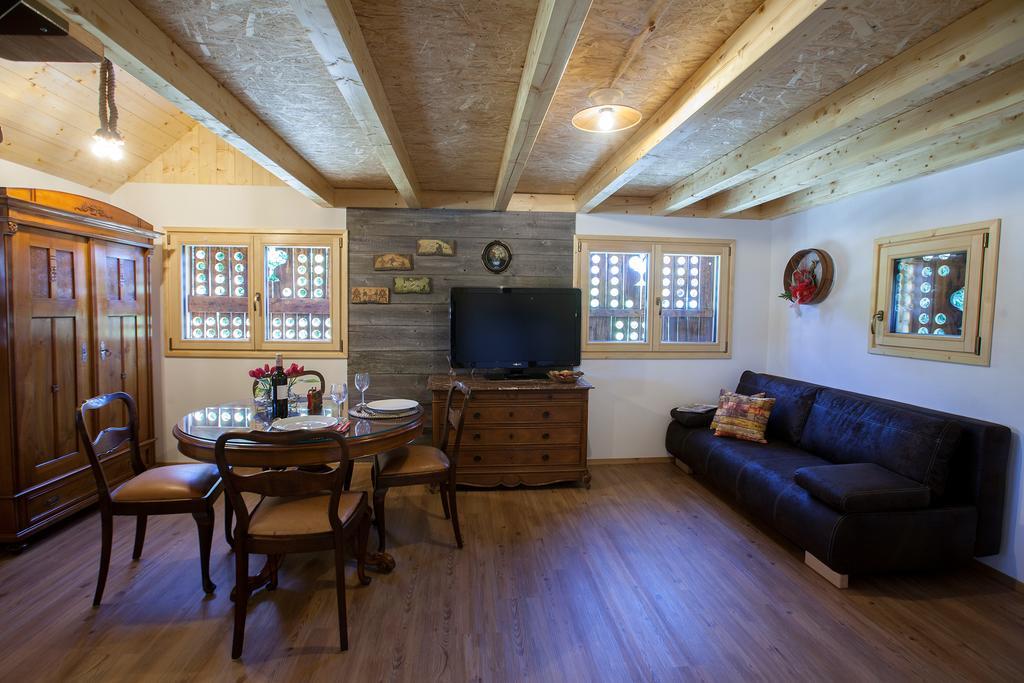Barn House Mm Διαμέρισμα Μπλεντ Εξωτερικό φωτογραφία