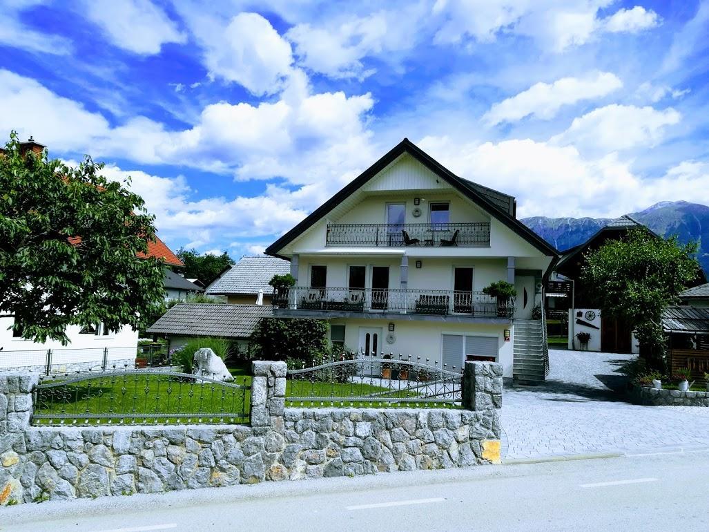 Barn House Mm Διαμέρισμα Μπλεντ Εξωτερικό φωτογραφία