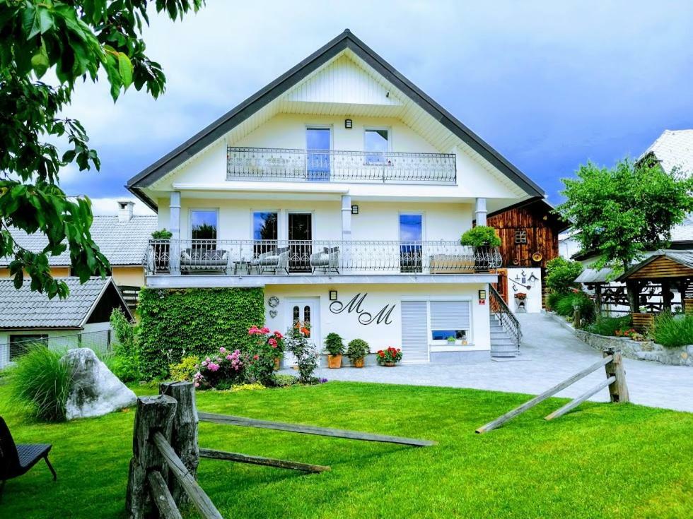 Barn House Mm Διαμέρισμα Μπλεντ Εξωτερικό φωτογραφία